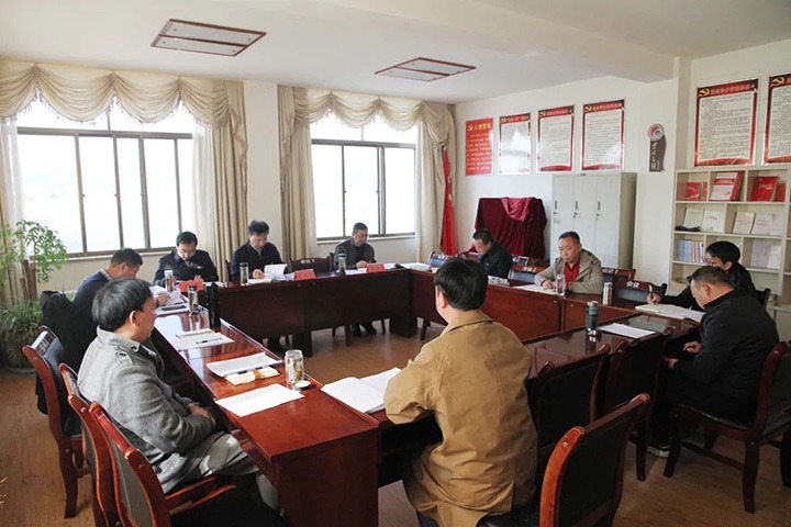 云煤（CA88）集团领导组一行到后所煤矿公司领导年度民主生涯会
