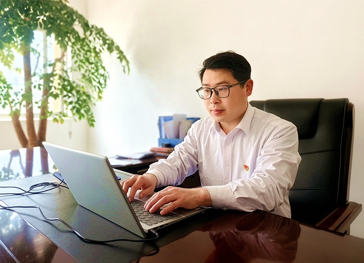 杨孝感.jpg 杨孝感.jpg